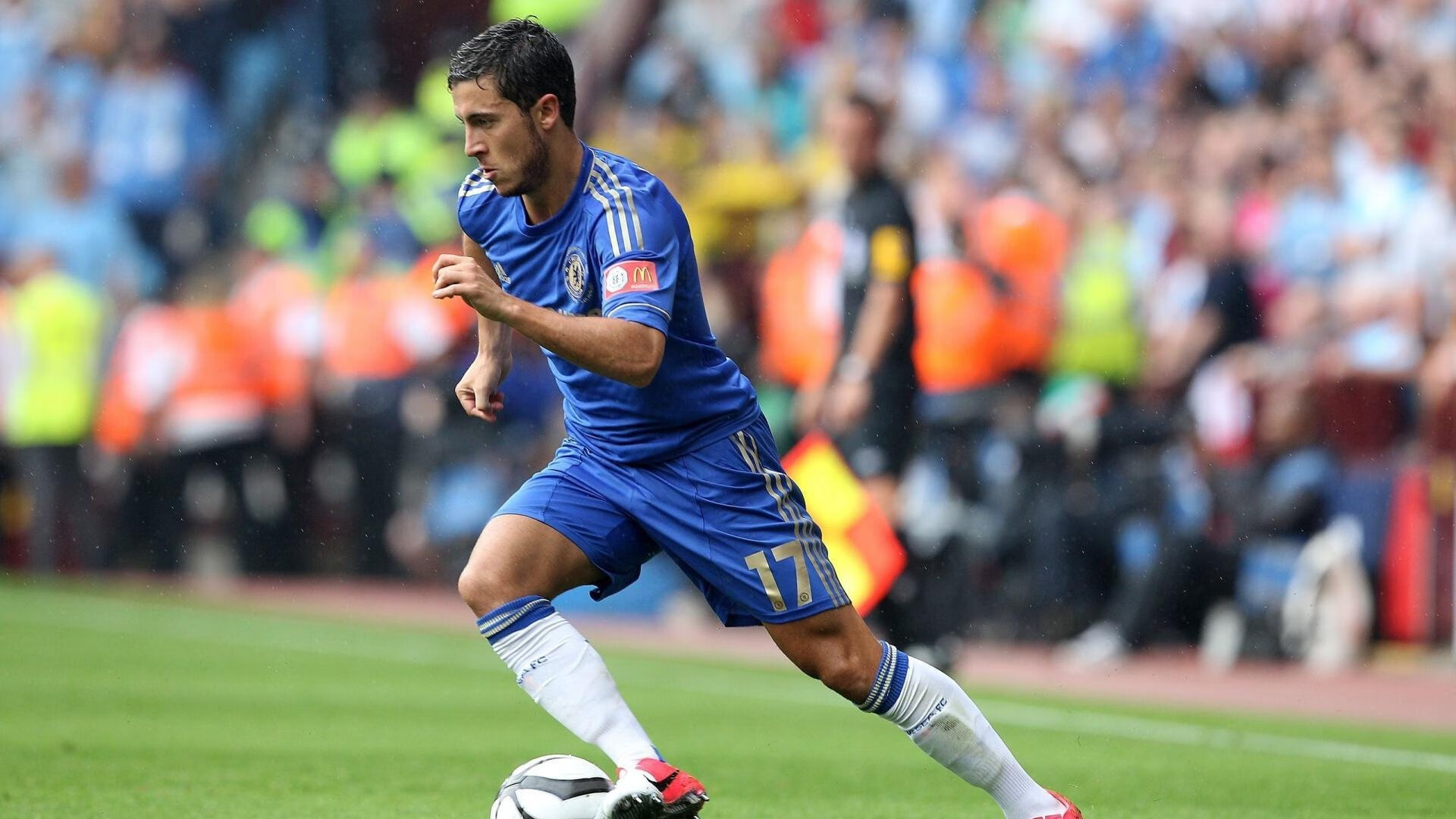 德甲:豪门补强中场,争夺赛季桂冠,德甲豪门足球俱乐部